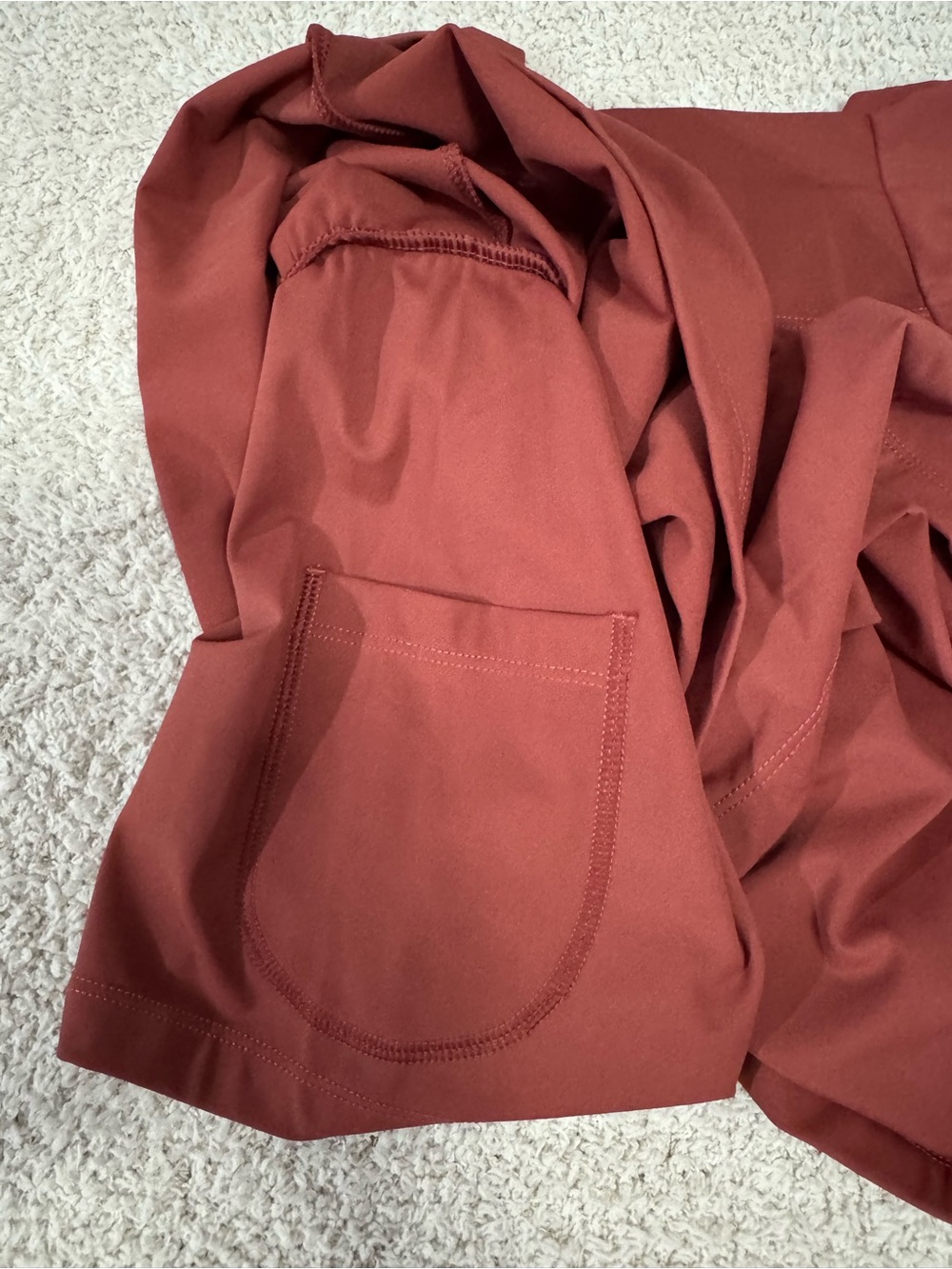 Halara SoftlyZero Airy 2-in-1 Flowy Yoga Shorts 5" Long Winterberry Rust M - Picture 9 of 13